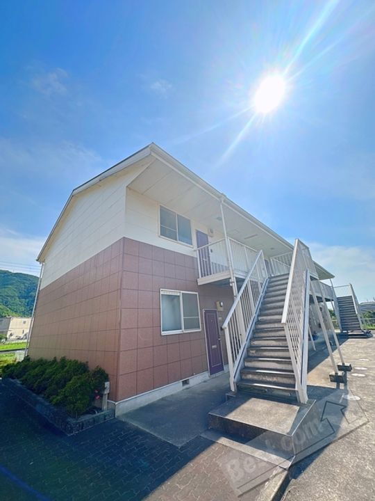 カンフォートＨＩＲＡＯＫＡ 2階建