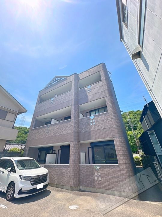 ウィンドミル　ケイ 3階建