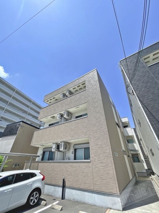 フジパレス黒田Ⅲ番館 3階建