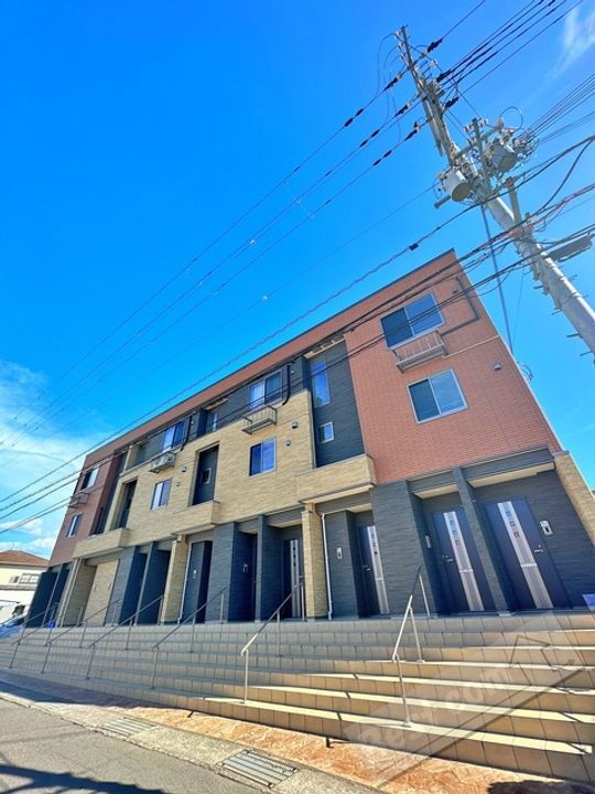 ヴェルソー有本Ⅰ 3階建