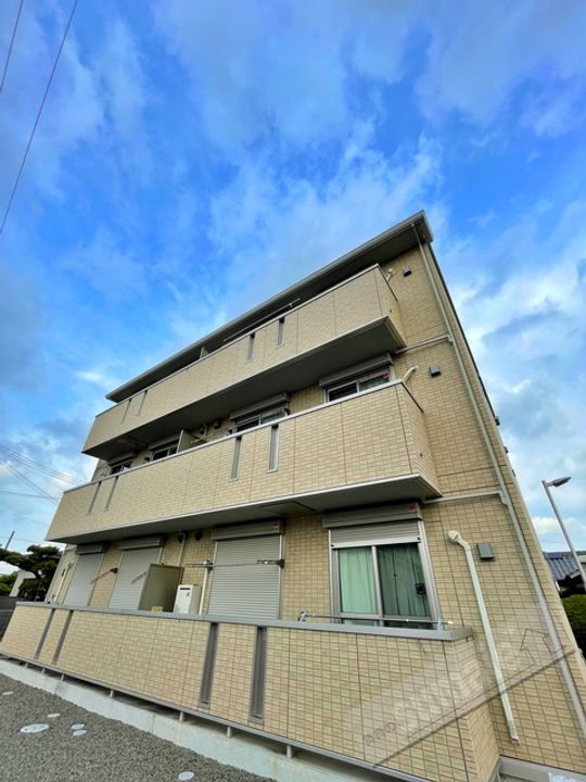 エリディターレ 3階建