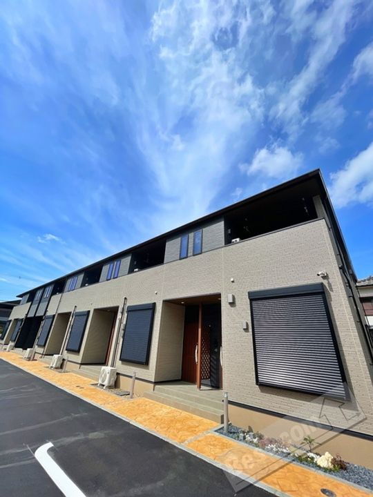 ルピエ宮前 2階建