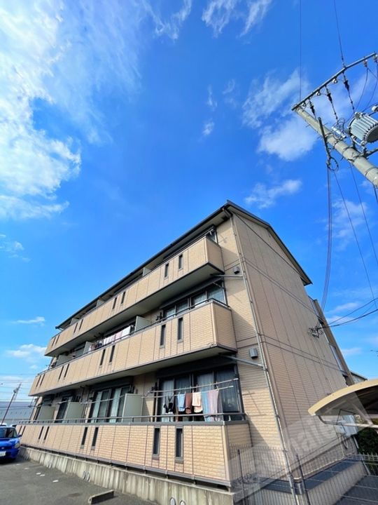 グラン　ヴィル 3階建