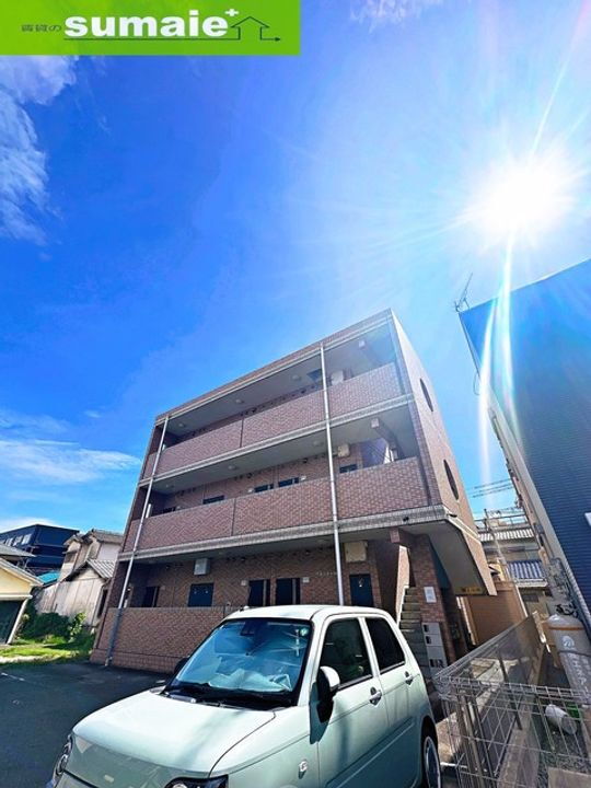 グランメール和歌浦 3階建