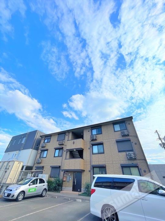 コリド黒田Ａ棟 3階建