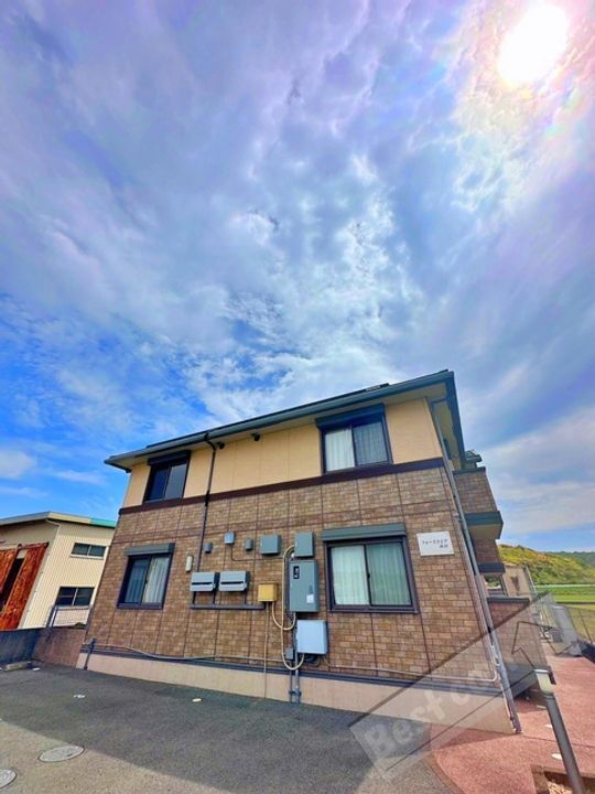 フォースクエア岡田
