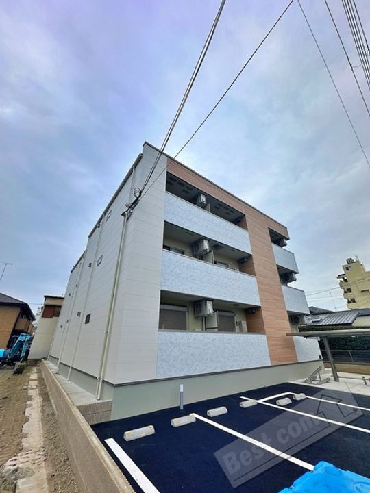フジパレス新通Ⅲ番館 3階建