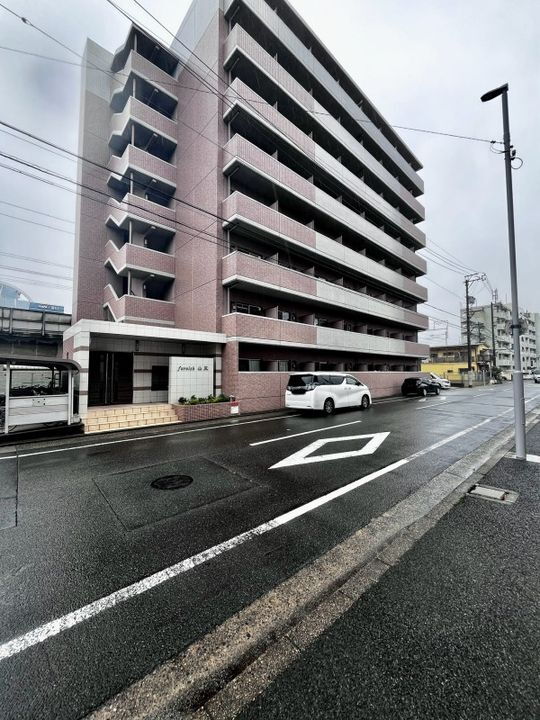 愛知県名古屋市中川区露橋２丁目 賃貸マンション