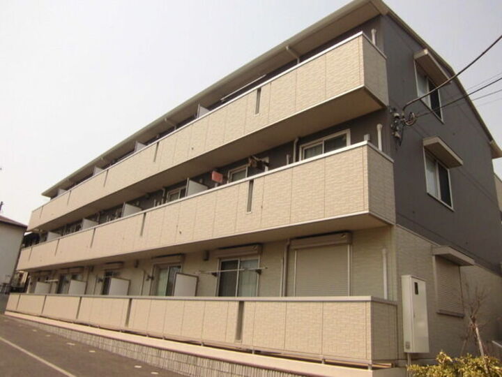 サンボナール北入曽 3階建