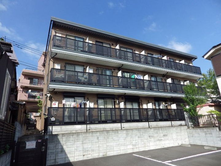 プラウディア 3階建