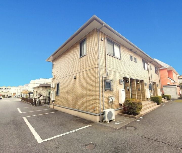 Ｎ・コート 2階建