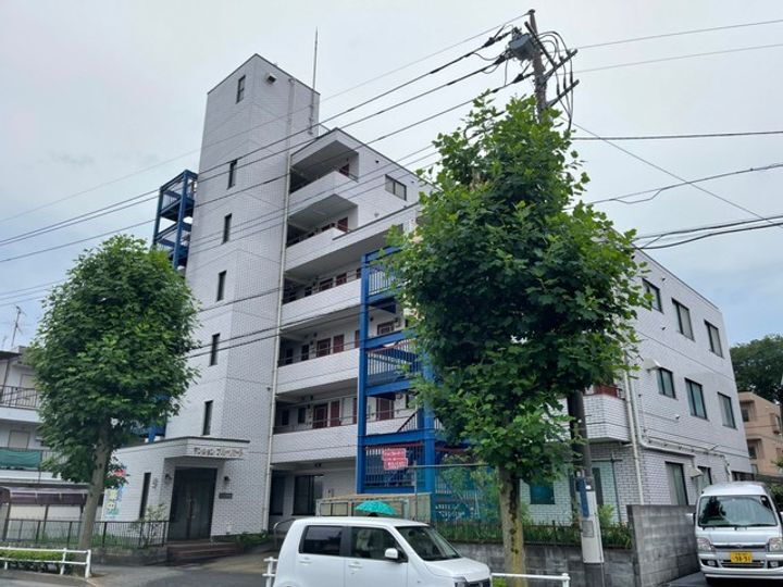 マンションブルーバード 6階建