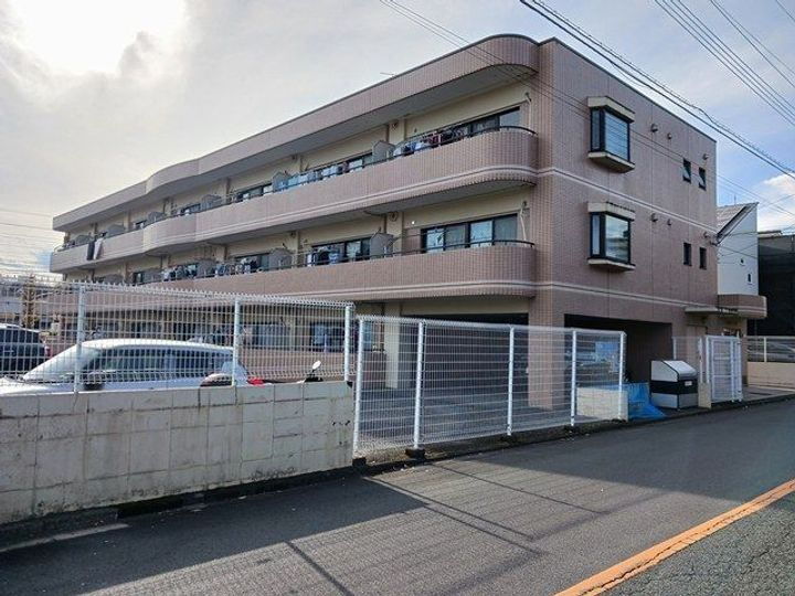 ファミーユ旭