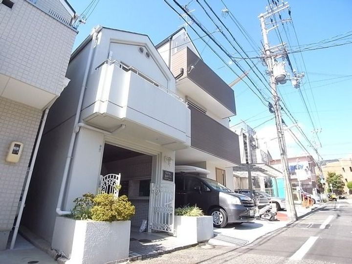 ワコーレ篠原中町 4階建