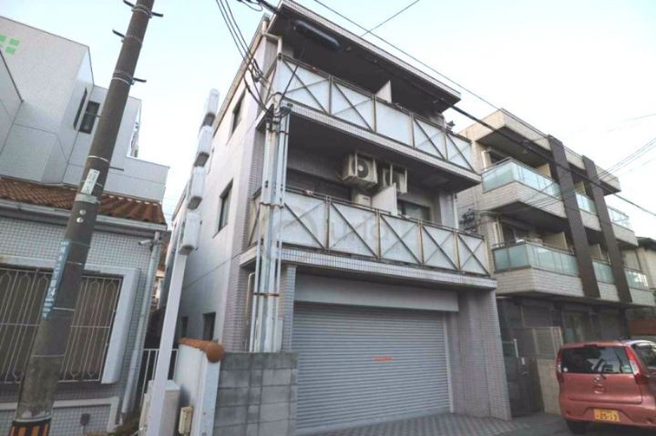 岡本南マンション 3階建