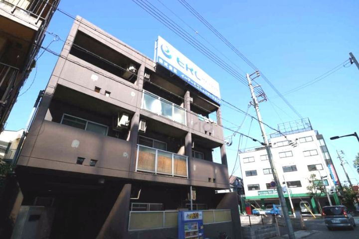 パーソナルハイツ御影２ 3階建