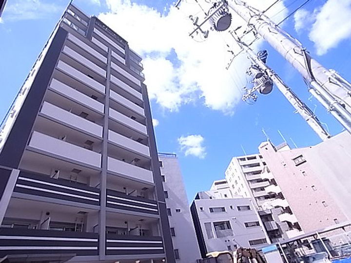 アドバンス三宮５ソレイユ 11階建