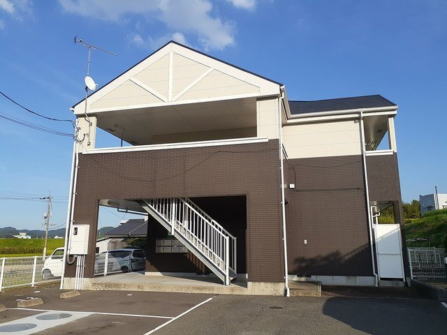 広島県府中市用土町 2階建