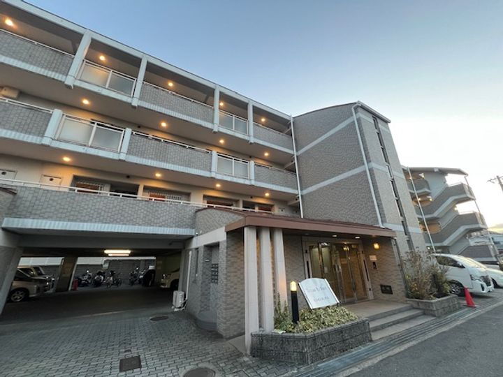 ドゥヴァンルパルク川村