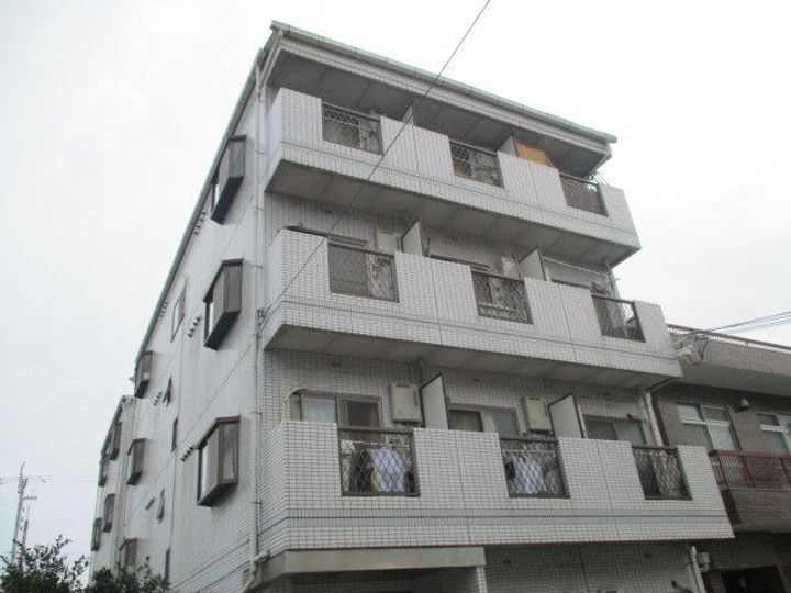 大阪府大阪市東淀川区大桐１丁目 4階建