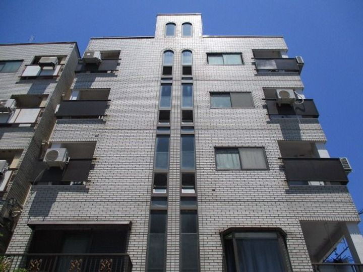 サンライフ菅原 5階建