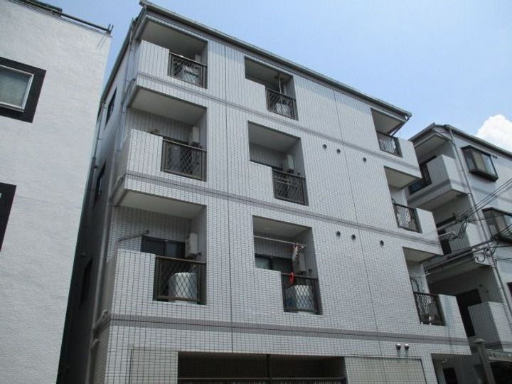 モアメゾン１ 4階建