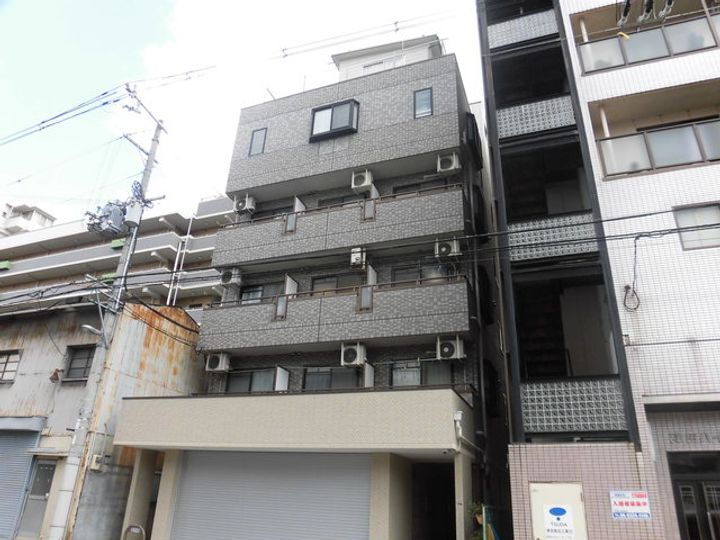 大阪府大阪市東淀川区小松４丁目 築31年 5階建