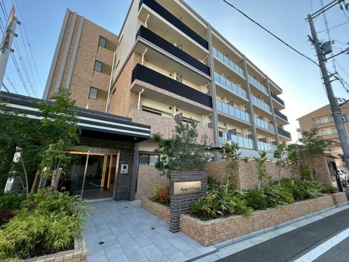 大阪府大阪市西成区玉出西２丁目 築2年1ヶ月 5階建