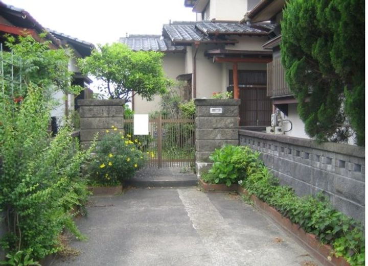 皿山貸家