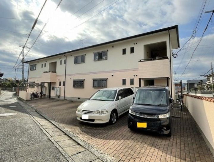 福岡県福岡市南区弥永１丁目 2階建 築27年8ヶ月