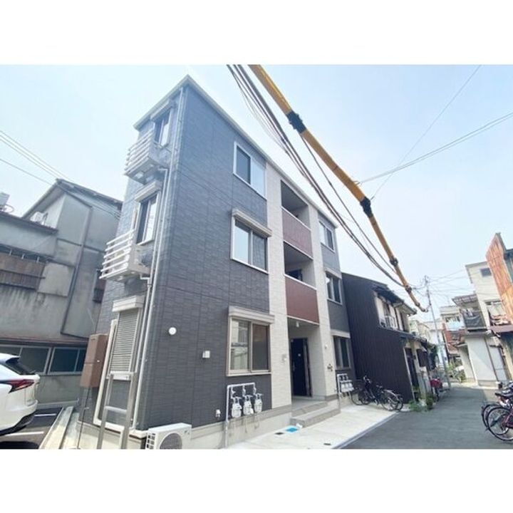 大阪府大阪市生野区桃谷３丁目 3階建 築6年9ヶ月
