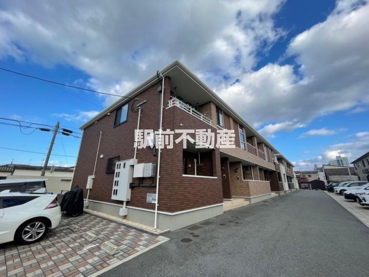 福岡県大牟田市小浜町１丁目 2階建 築8年6ヶ月