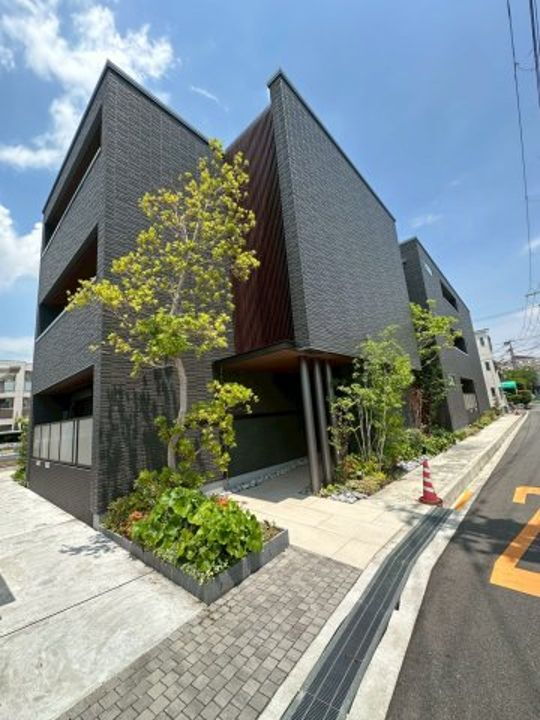 大阪府茨木市丑寅２丁目 賃貸マンション