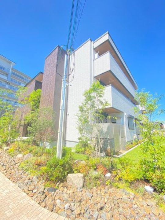 大阪府茨木市三島丘２丁目 賃貸マンション