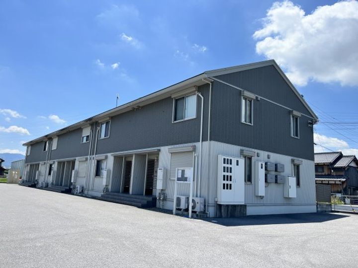 滋賀県犬上郡豊郷町大字沢 賃貸アパート