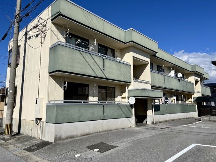 サンハイツ中川