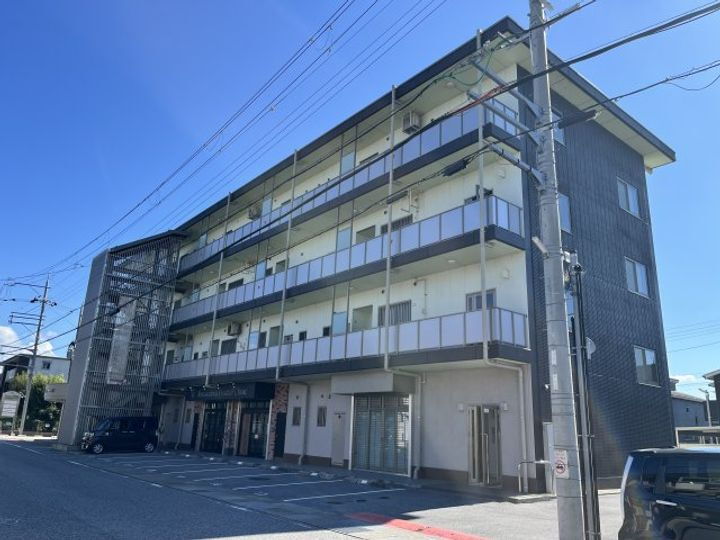 滋賀県彦根市南川瀬町 賃貸マンション