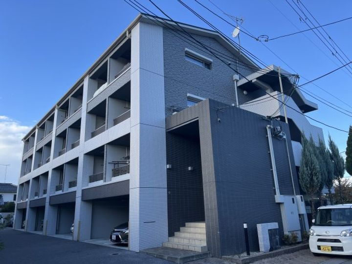 滋賀県彦根市尾末町 賃貸マンション