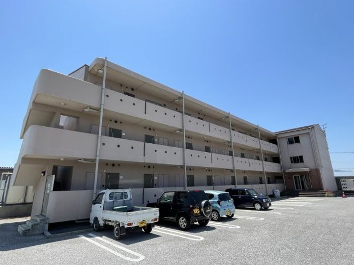 滋賀県長浜市湯次町 賃貸マンション