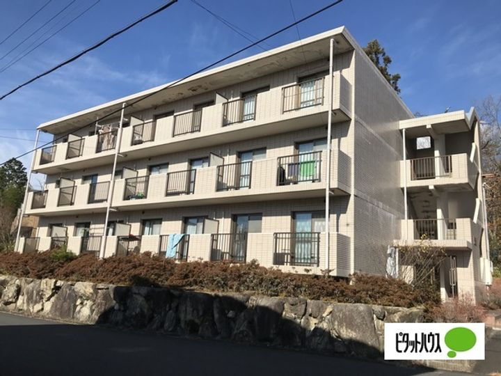 マンション内裏野Ⅱ 3階建