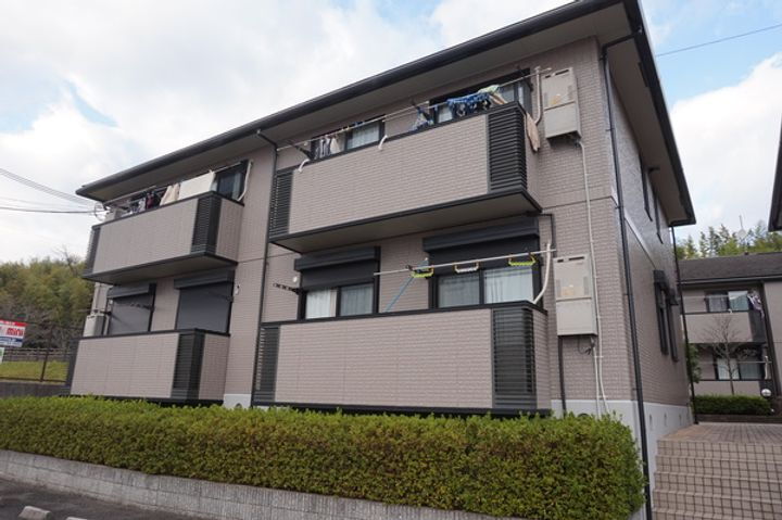 滋賀県甲賀市水口町北泉２丁目 2階建 築25年2ヶ月