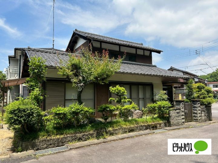 滋賀県甲賀市水口町名坂 2階建 築47年2ヶ月