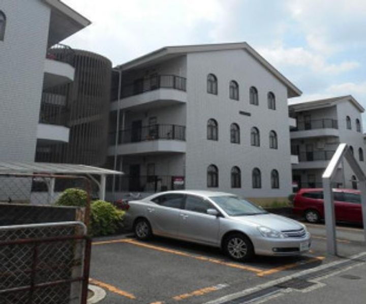 大阪府寝屋川市太間東町 賃貸マンション