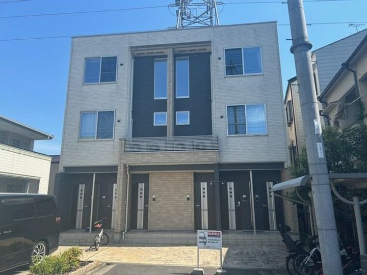 大阪府門真市大橋町 賃貸アパート