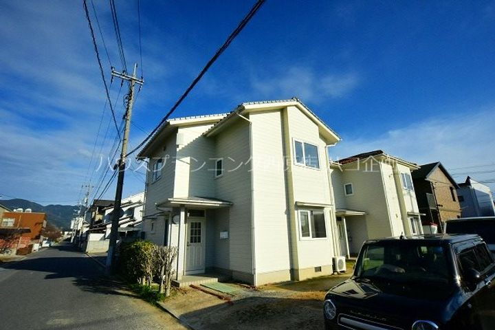 八木１丁目戸建住宅 2階建
