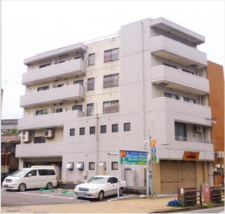 プリモレガーロ香春口 5階建