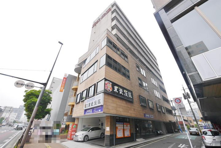 メゾン東武三萩野 9階建