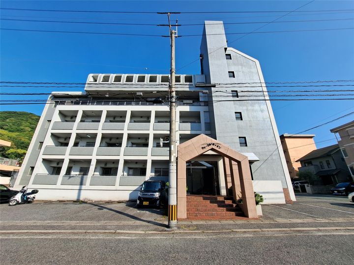 シェーネルボーネン 5階建