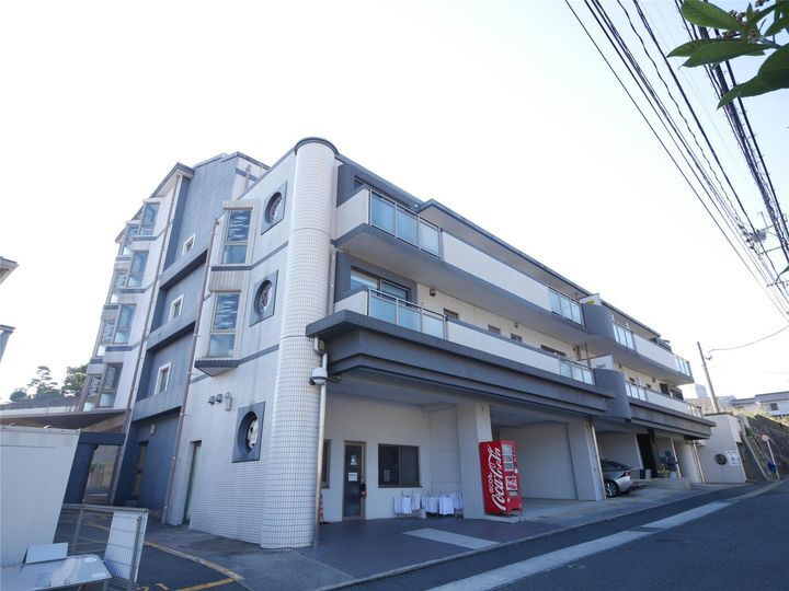 福岡県北九州市小倉南区葛原１丁目 賃貸マンション