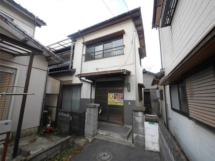 ハワイアンハウス東貫 2階建